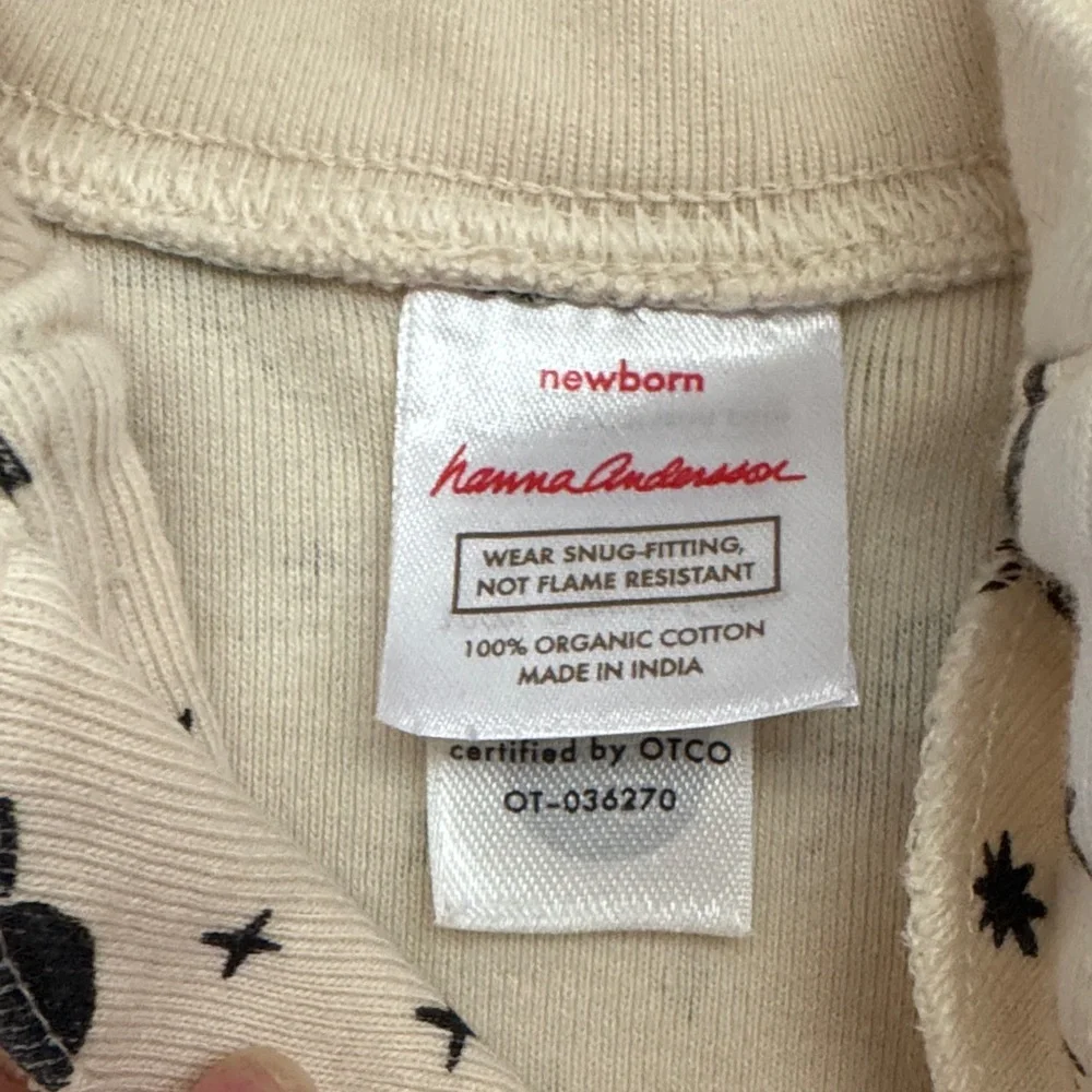 Hanna Andersson Cream Footies with Black and Pink Patterns - Picture 2 of 6